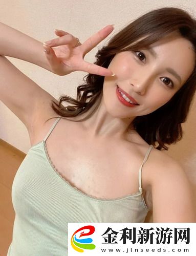 成品人直播APP下載夜月的神秘魅力揭曉-用戶狂歡：體驗如置身夢境般的直播世界-互動感爆棚！