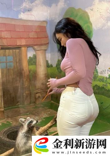 蜜月直播APP火爆上線,用戶:實時互動讓我們感受愛意滿滿,真是甜蜜到不行!