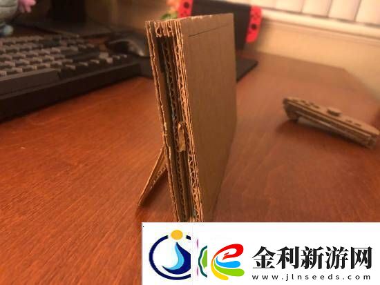 友自制Switch2原尺寸模型！細節還原原來這么大