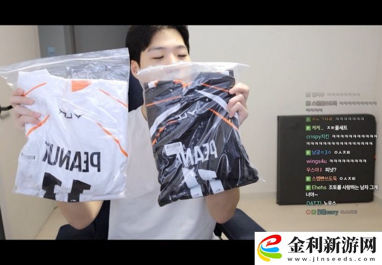 小花生粉頭！Smeb試穿HLE.Peanut的隊服