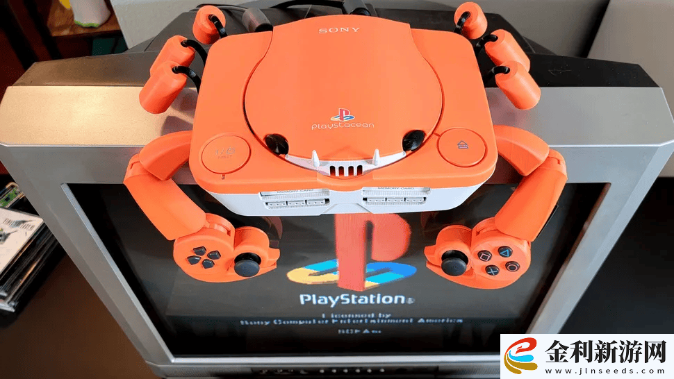 玩家神作！初代PS主機(jī)變身螃蟹造型“Playstacean”亮相