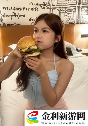 女生胸前兩顆大大的包是什么展示風采變化網友